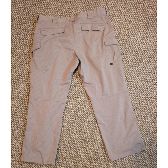 5.11 Tactical Pants Men’s 42x30 Beige Tan Cargo Military Utility Workwear Pants - Picture 3 of 7